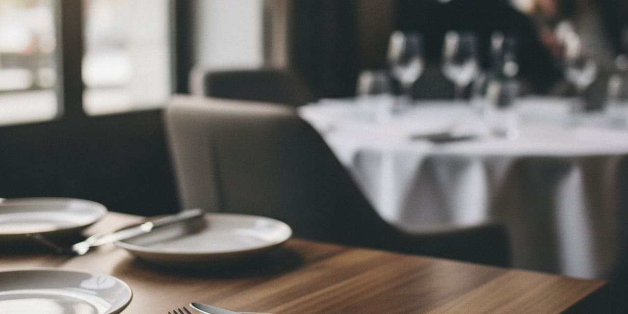 Bruksela ogranicza plastik w gastronomii. Znikną saszetki z ketchupem i przyprawami
