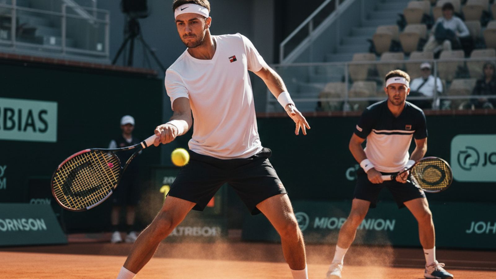 Zieliński i Johnson awansują w Madrycie. Wystarczyły dwa sety