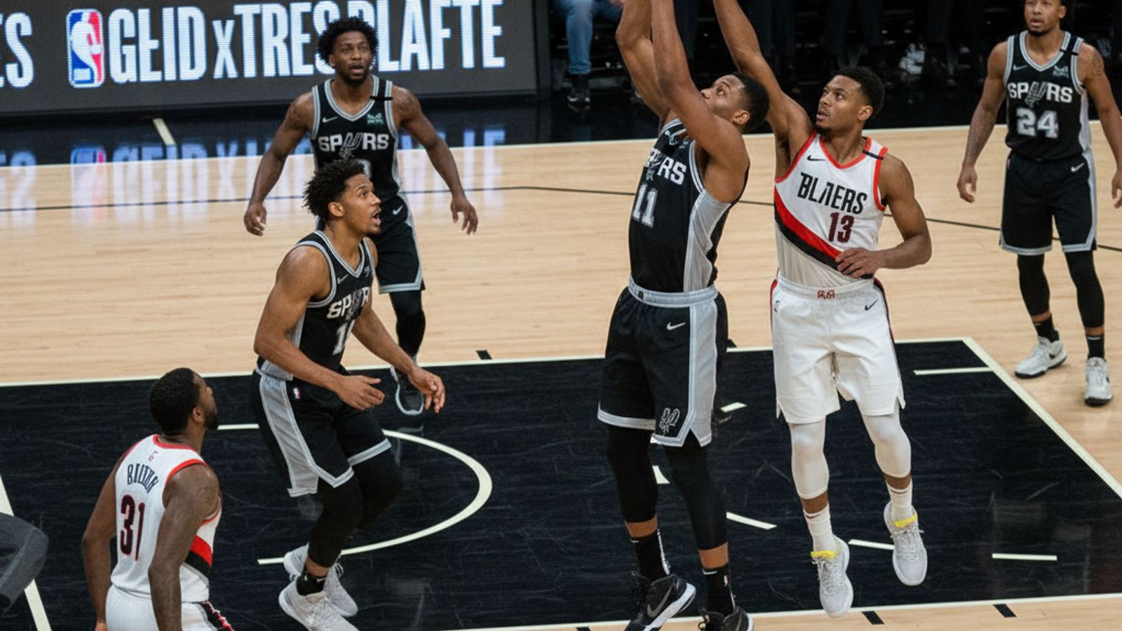 Spurs gromią Blazers i awansują do drugiej rundy play-off