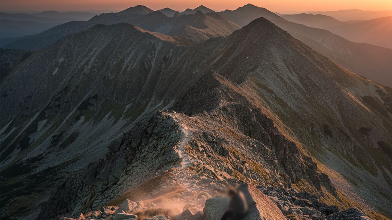 Tragiczny wypadek na Świnicy. Turysta spadł na stronę słowacką